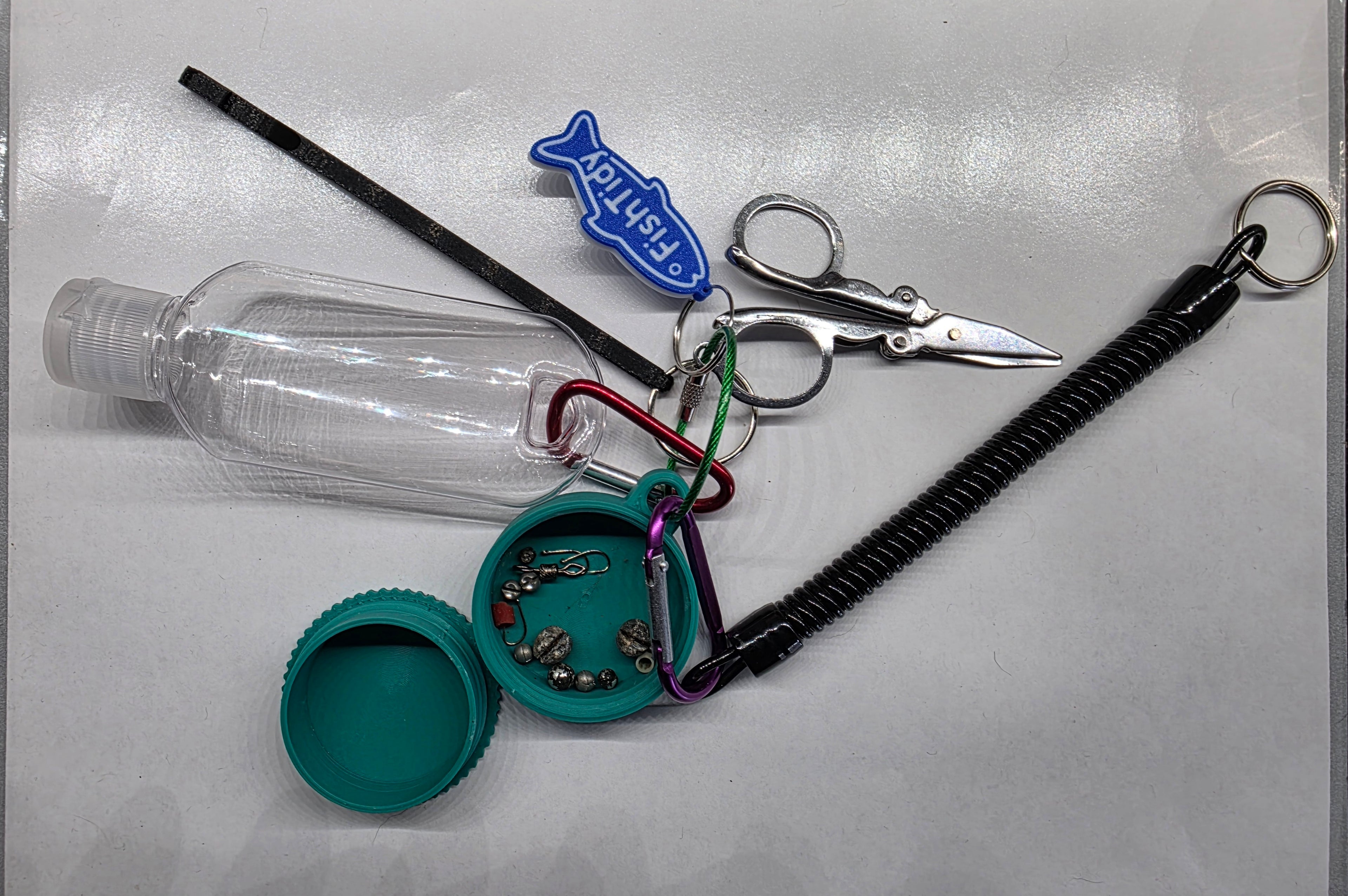 FishTidy - Compact Keychain Fishing Accessory Kit - Fishing Gift Idea